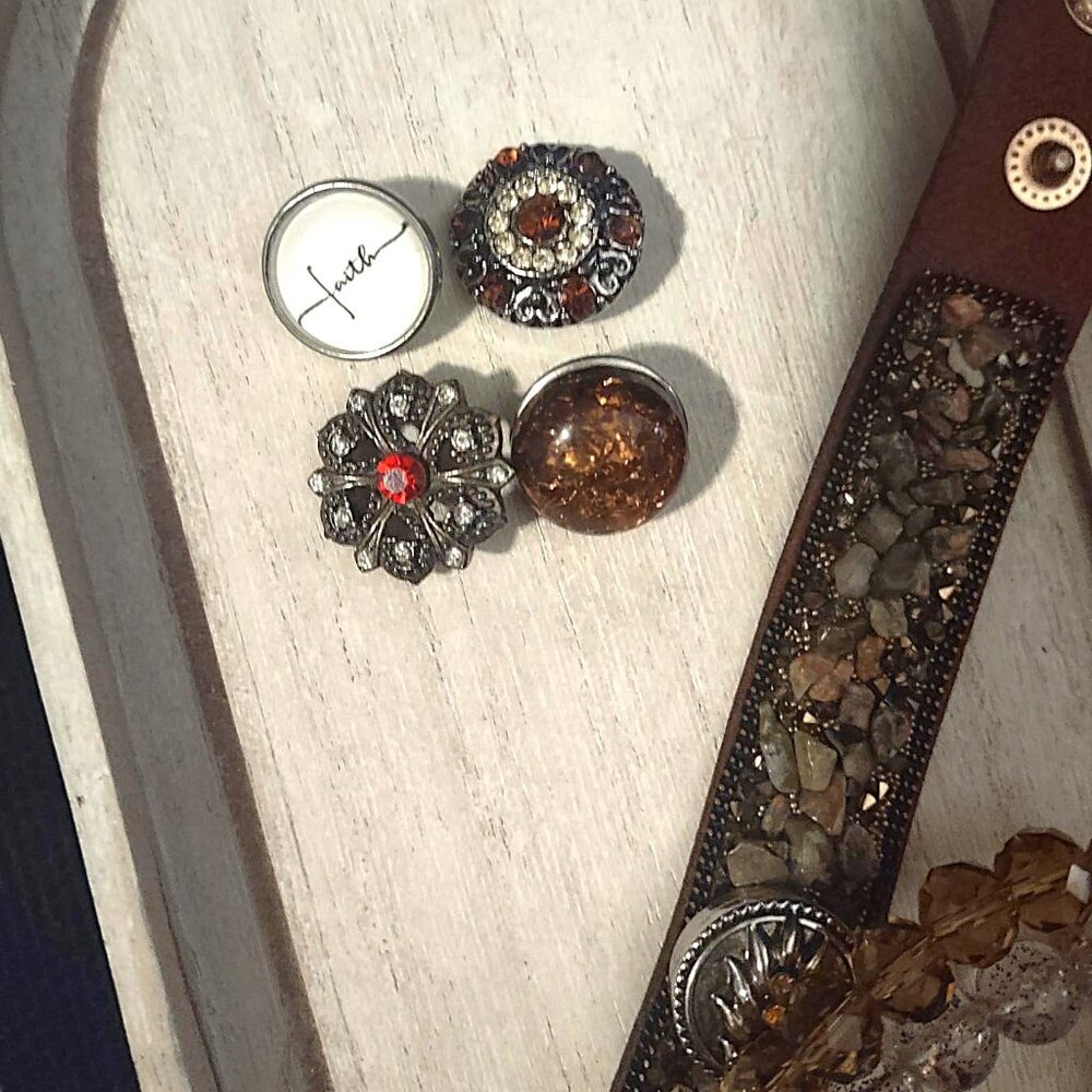 Snap Bracelets and Snaps - Picture 2 of 6